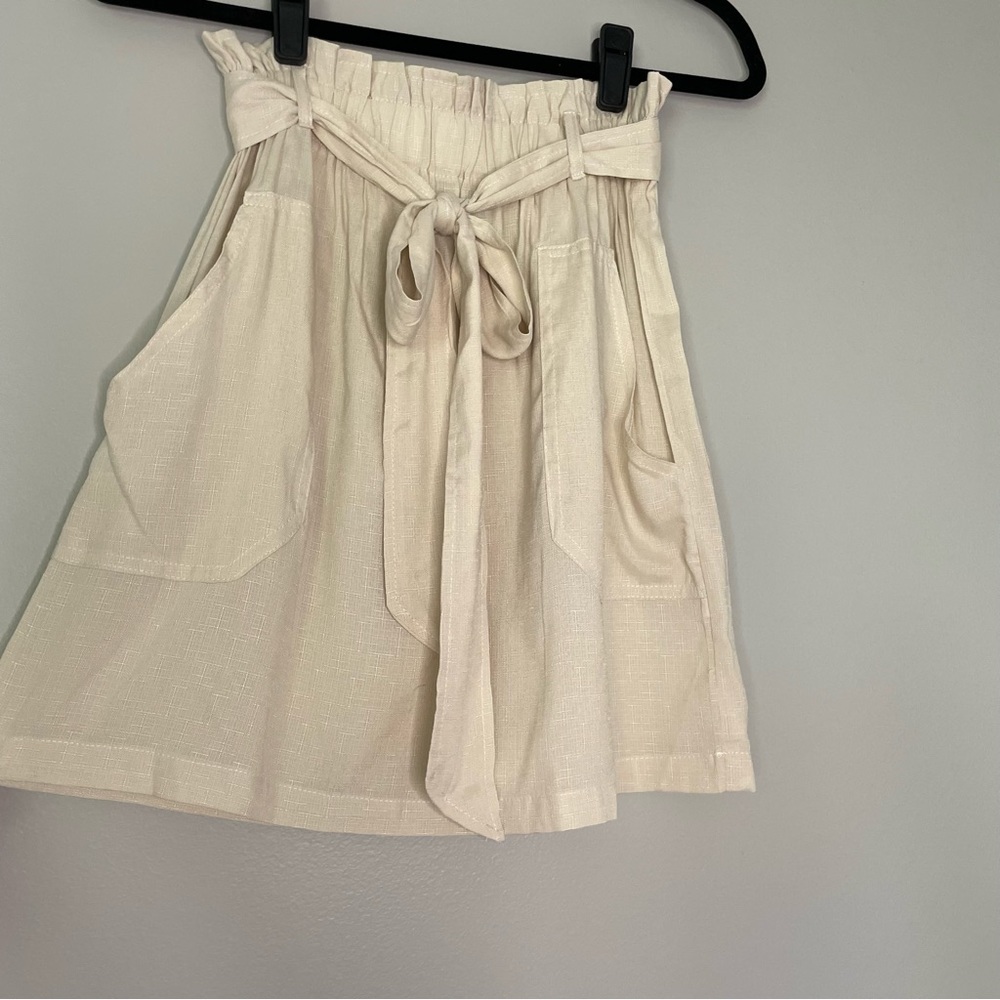 Paper Bag Waist Light Beige Mini Skirt NEW - Picture 3 of 10